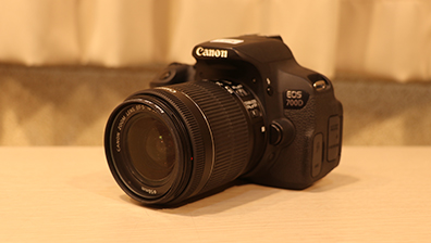 CANON EOS 700D